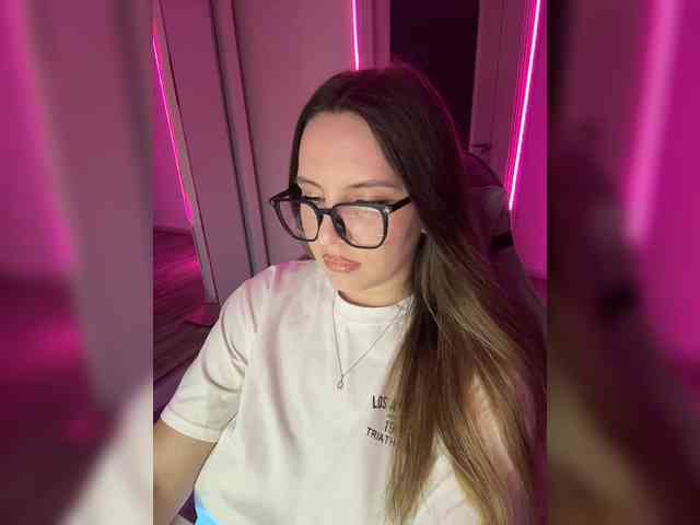 Cris_Mi webcam