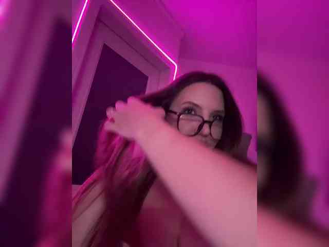 Cris_Mi webcam