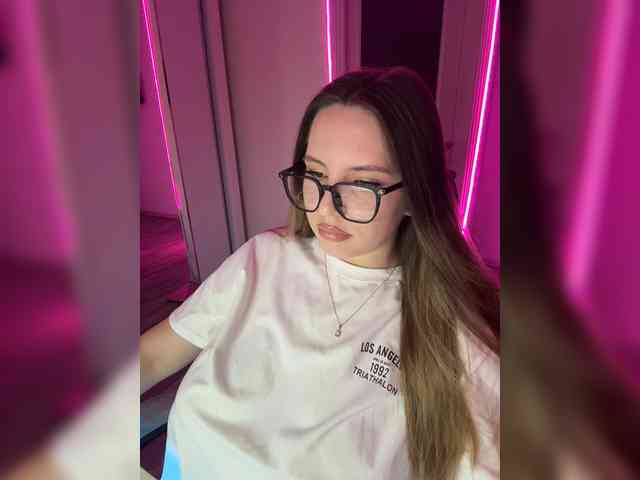 Cris_Mi webcam