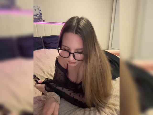 Cris_Mi webcam