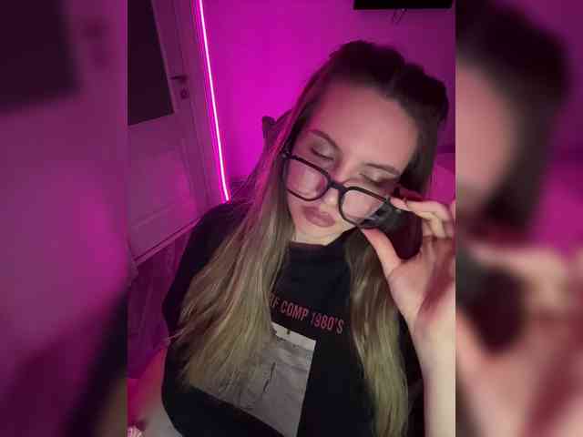 CrisKiss webcam