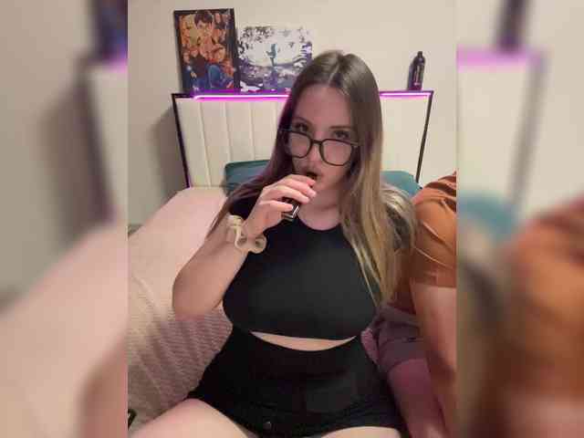 Cris_Mi webcam