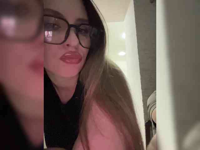 Cris_Mi webcam