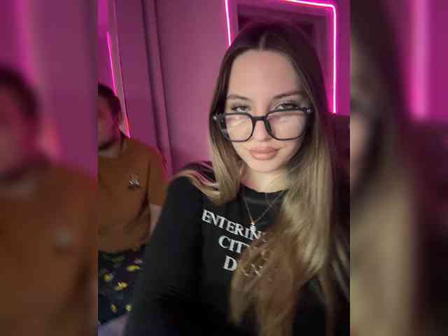 Cris_Mi webcam
