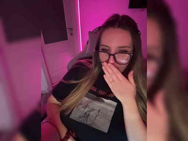 CrisKiss webcam