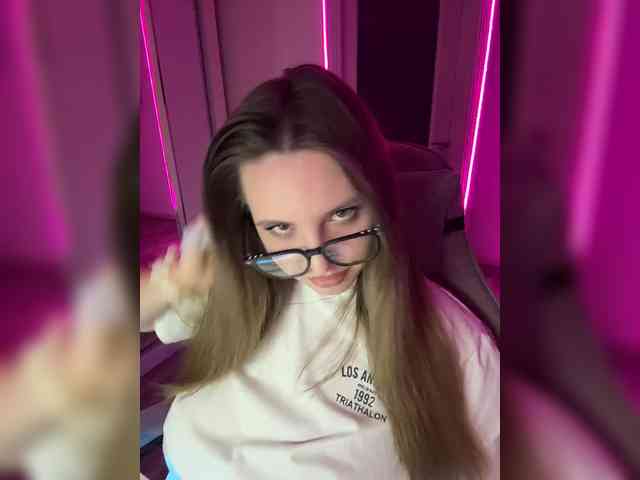 Cris_Mi webcam