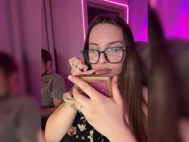Cris_Mi webcam