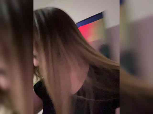 Cris_Mi webcam