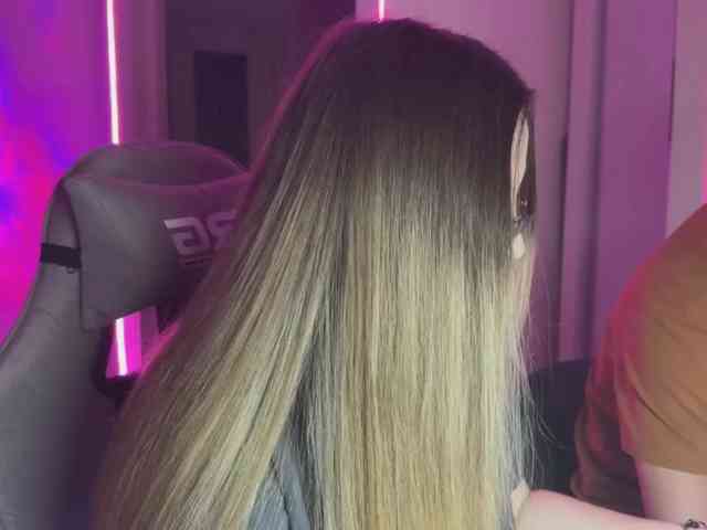 Cris_Mi webcam