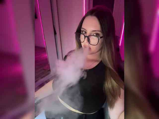 Cris_Mi webcam