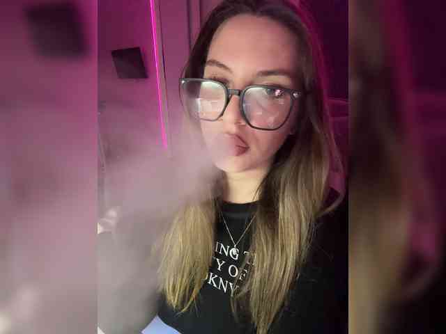 Cris_Mi webcam