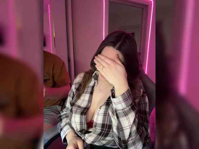 Cris_Mi webcam