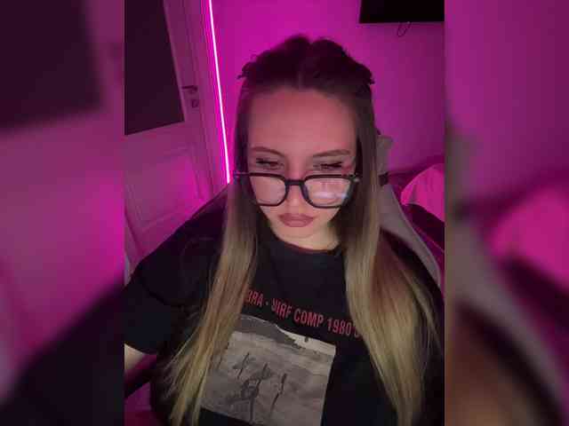 CrisKiss webcam