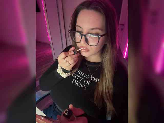 Cris_Mi webcam