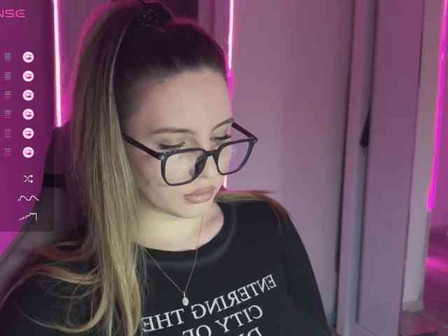Cris_Mi webcam