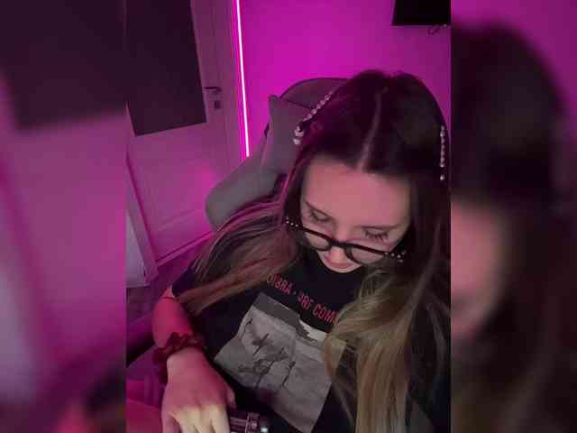 CrisKiss webcam