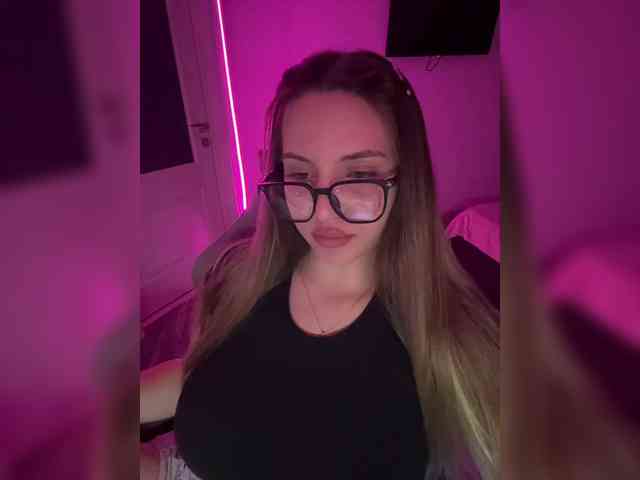 CrisKiss webcam