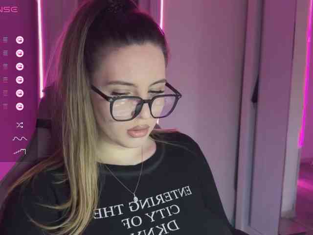 Cris_Mi webcam