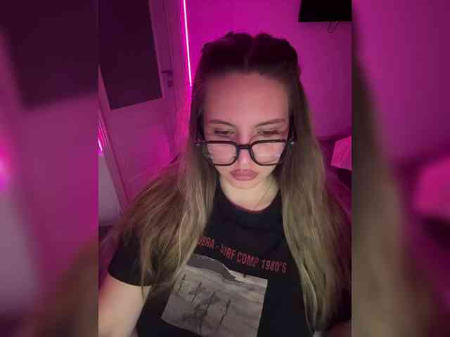 CrisKiss webcam