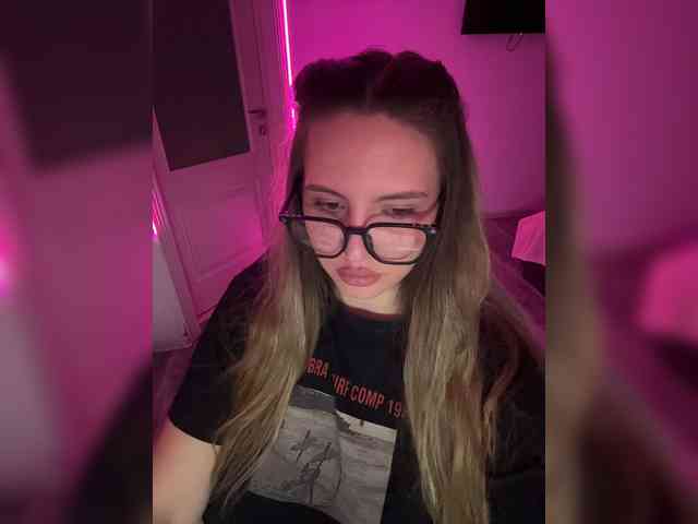 CrisKiss webcam