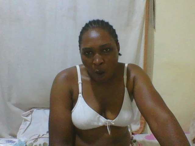 hot-masha live cam on BongaCams