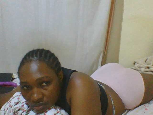 hot-masha live cam on BongaCams