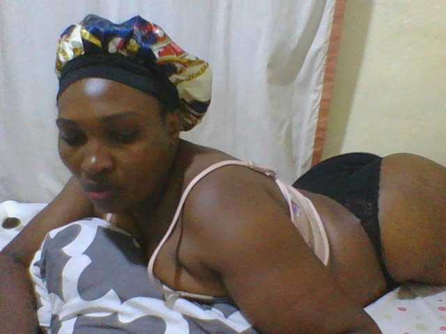 hot-masha live cam on BongaCams