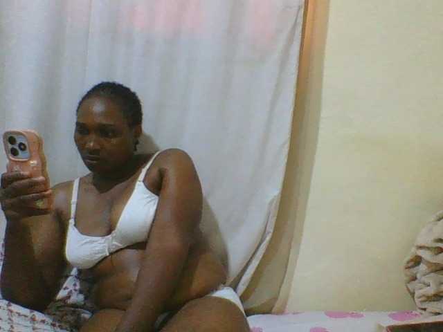 hot-masha live webcam show