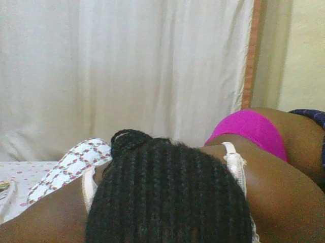 hot-masha, en directo ahora en BongaCams