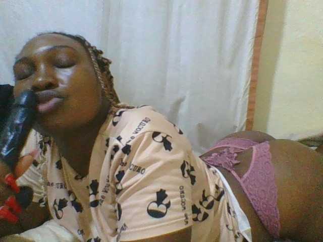 hot-masha live cam on BongaCams
