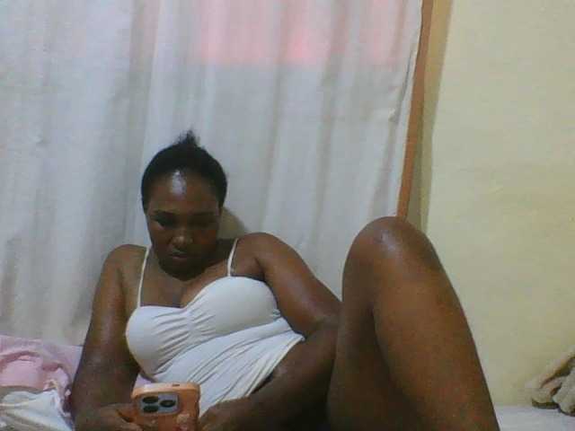 hot-masha live cam on BongaCams