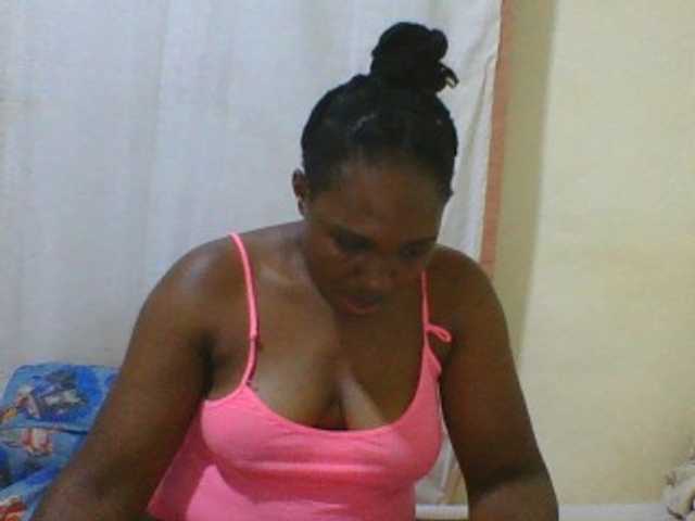 hot-masha live cam on BongaCams