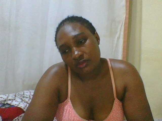 hot-masha, en vivo ahora en BongaCams
