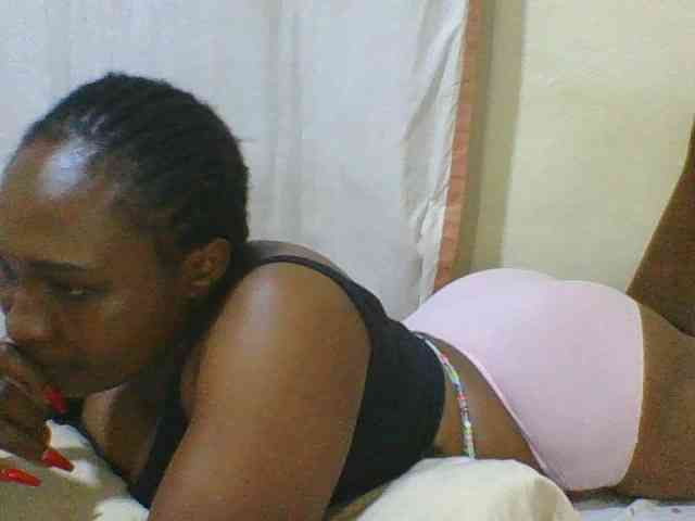 hot-masha Live Webcam on BongaCams