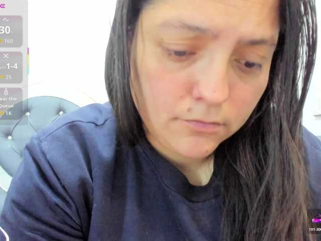 KataleyaStiward live cam on BongaCams