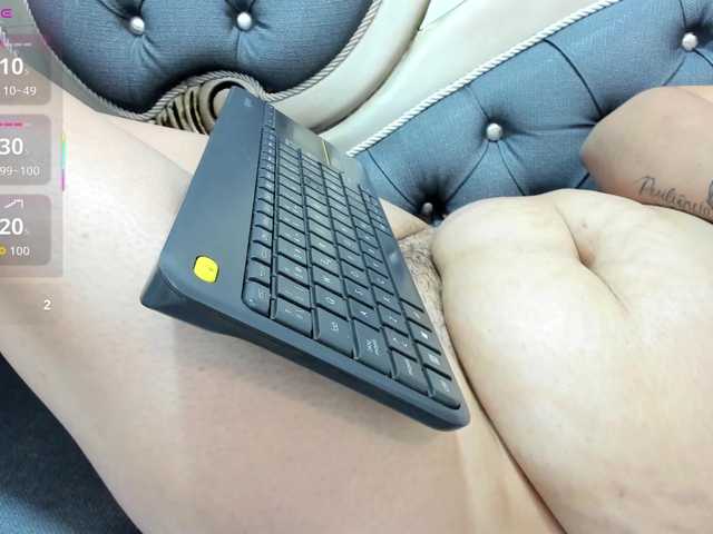 KataleyaStiward live cam on BongaCams