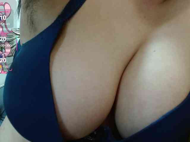 KataleyaStiward Live Webcam on BongaCams
