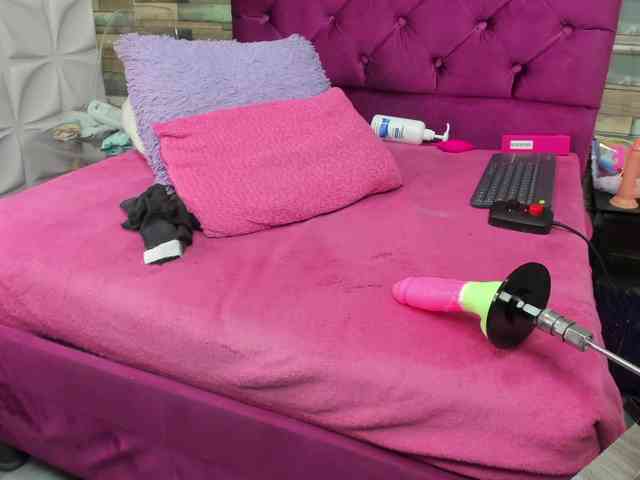 KataleyaStiward webcam