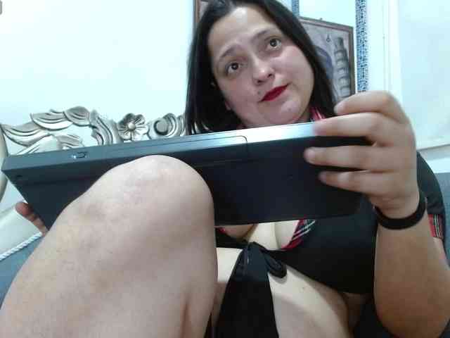 KataleyaStiward webcam