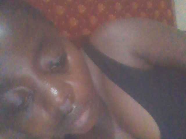 PrettyG live cam on BongaCams