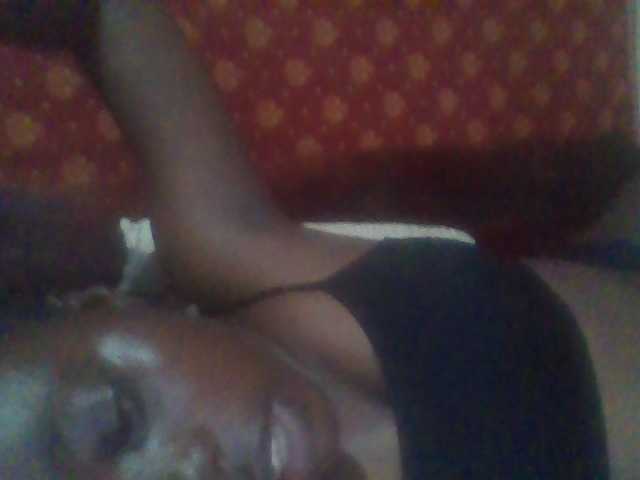 PrettyG live cam on BongaCams