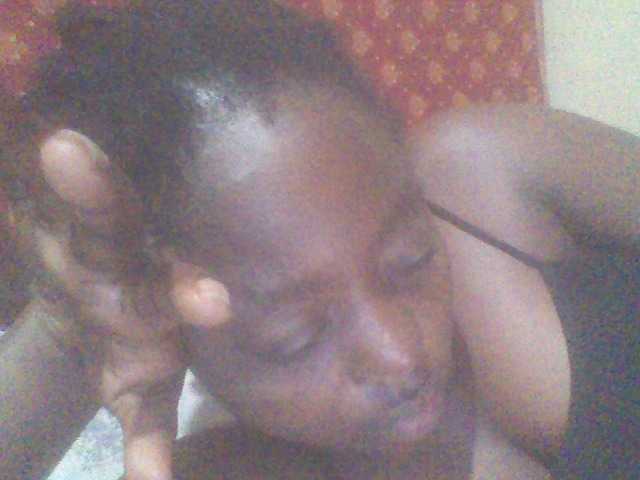 PrettyG live webcam show