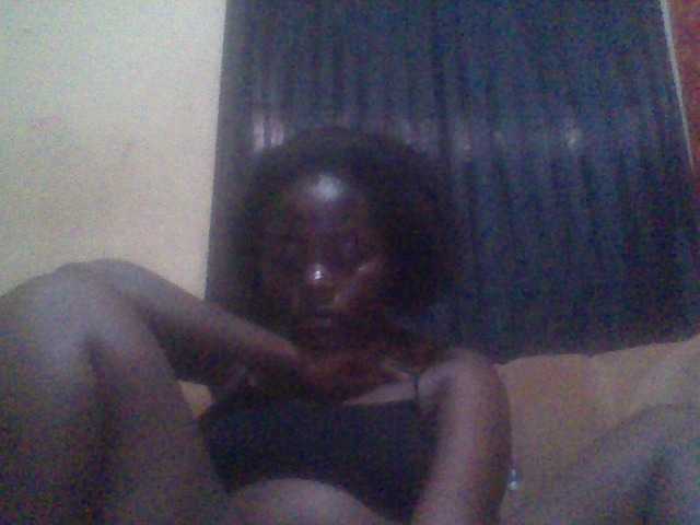 PrettyG live cam on BongaCams