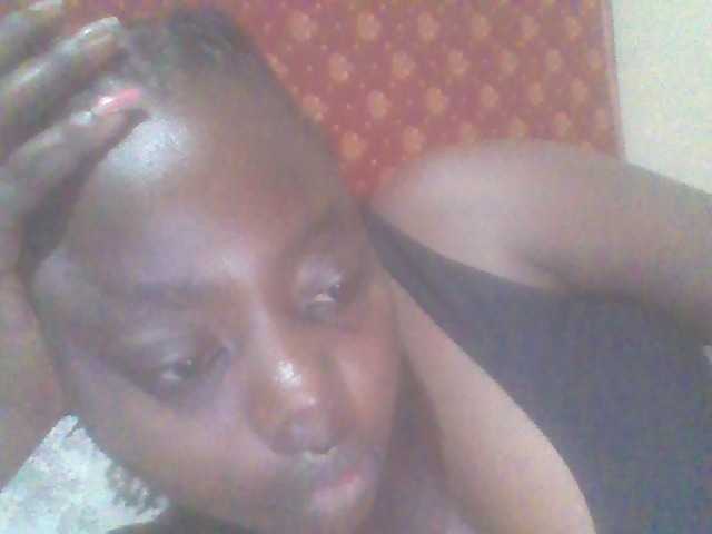PrettyG live webcam show