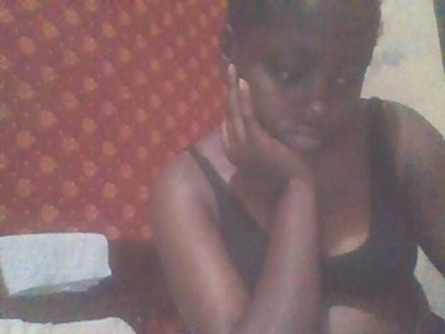 PrettyG live cam on BongaCams