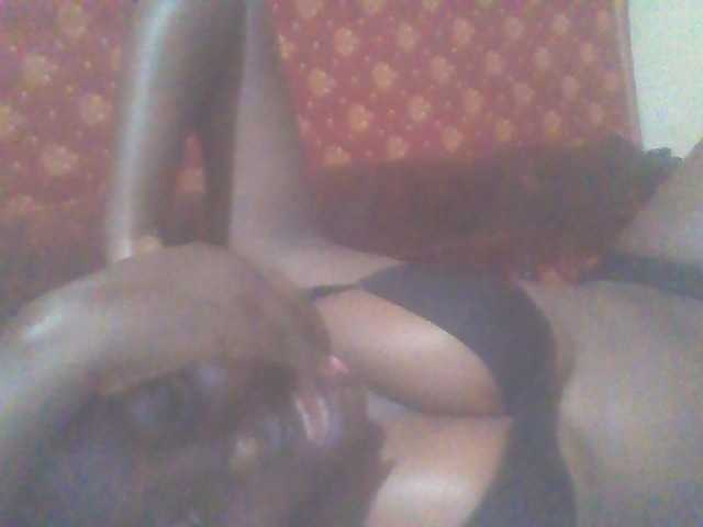 PrettyG live cam on BongaCams