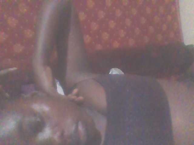 PrettyG live webcam show