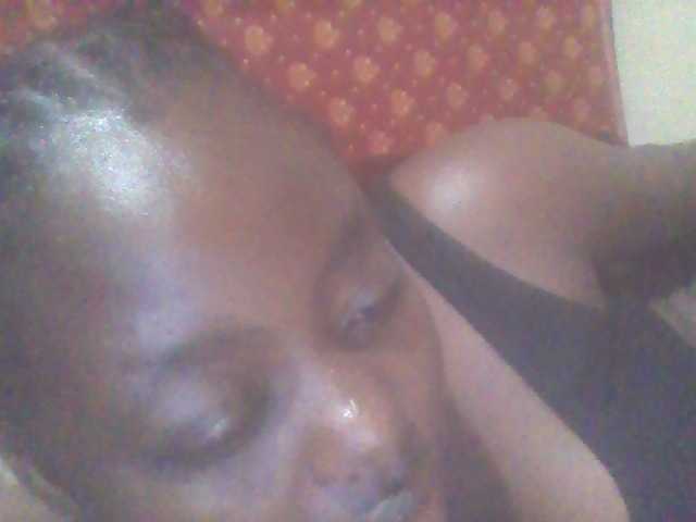 PrettyG live webcam show