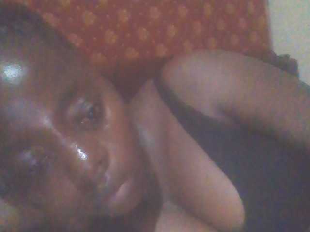 PrettyG live webcam show