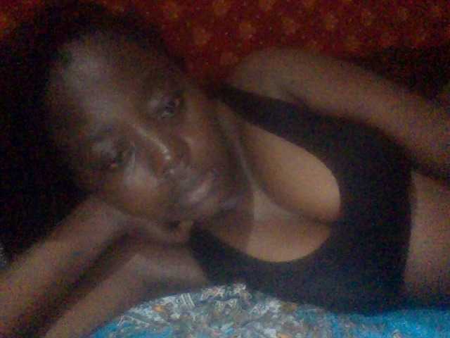 PrettyG live cam on BongaCams